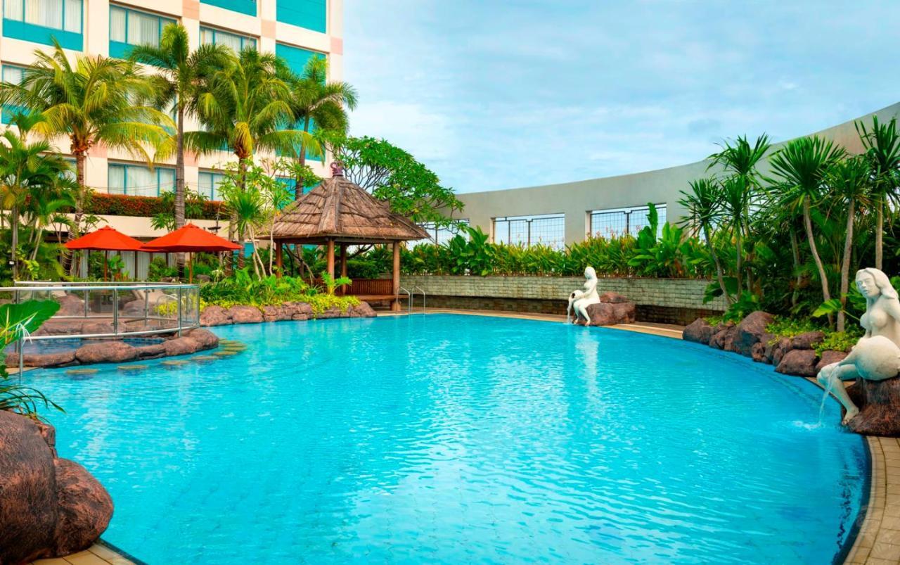 Hotel Ciputra Jakarta Managed By Swiss-Belhotel International Exterior photo